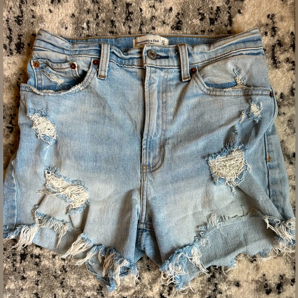 Abercrombie & Fitch High Rise 4” Short